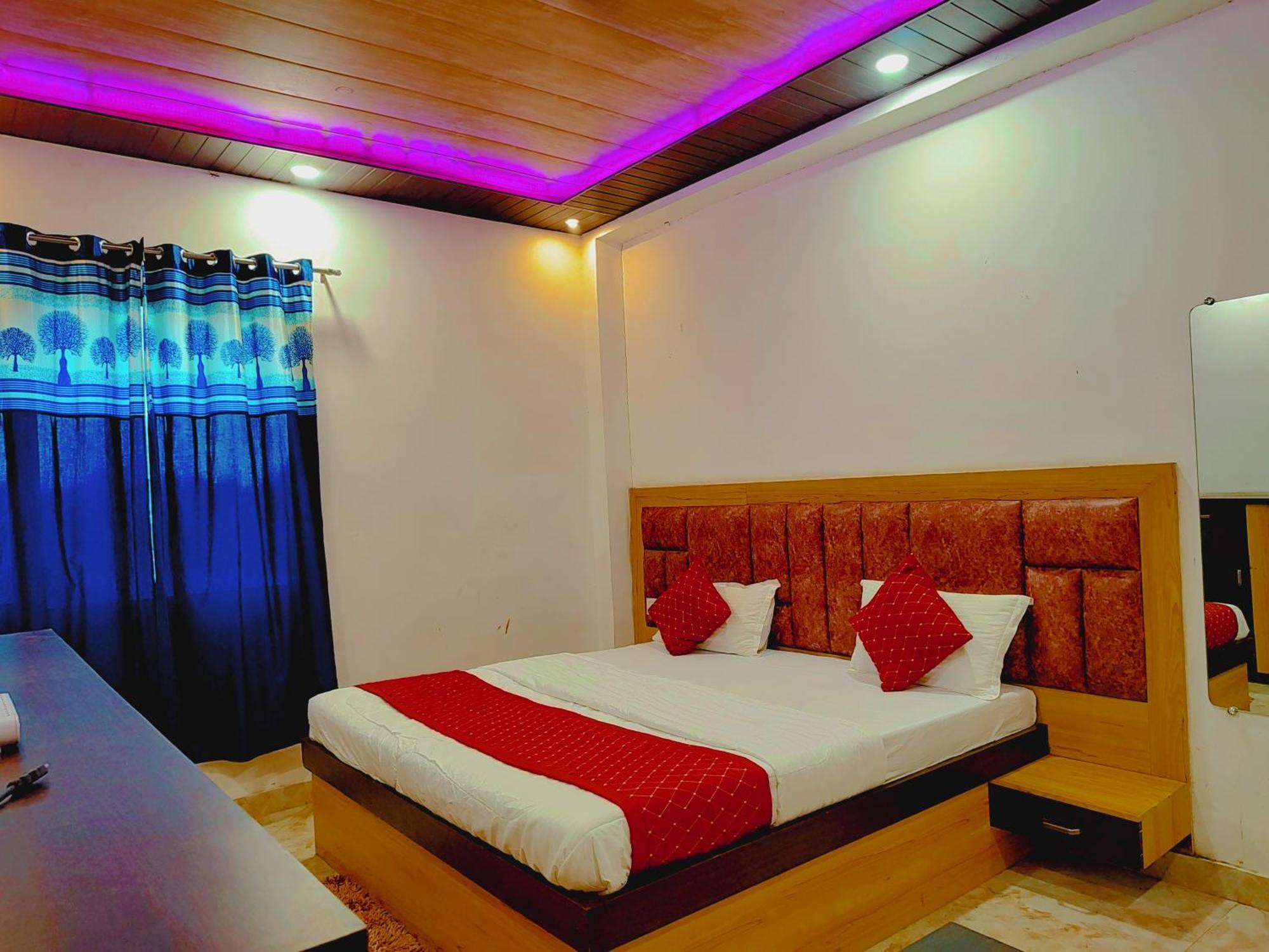 Elegance Hotel And Banquet Ayodhya Eksteriør bilde